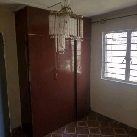 2-bedroom-cottage-for-rent-in-civic-centre-big-2