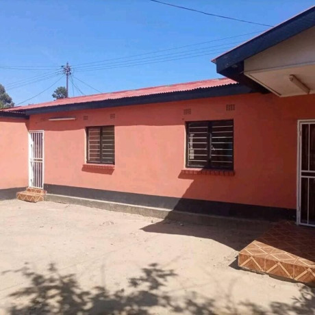 2-bedroom-cottage-for-rent-in-civic-centre-big-0