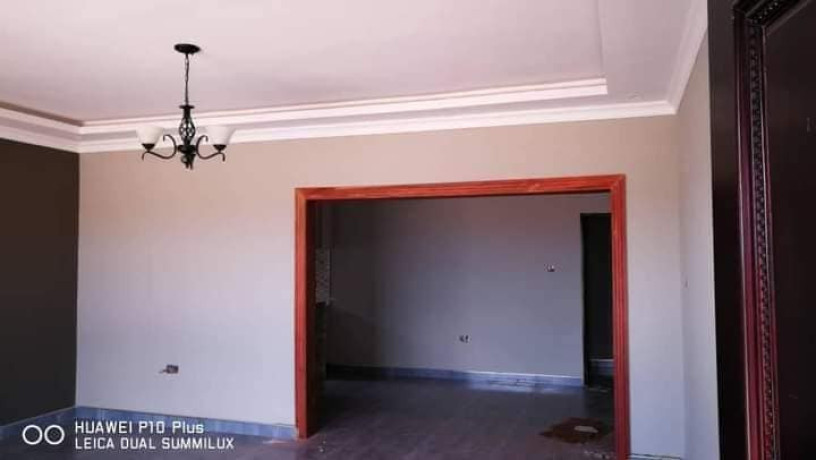 2-bedroom-flat-for-rent-in-chalala-big-4