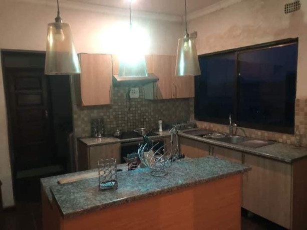 4-bedroom-house-for-sale-in-palabana-big-7