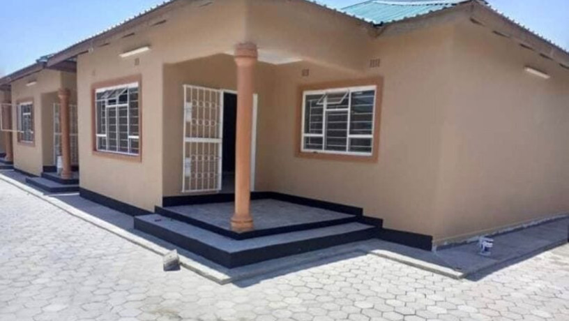 2-bedroom-flat-for-rent-in-makeni-big-0