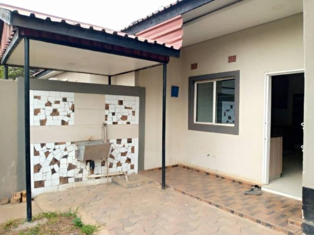 2-bedroom-house-for-rent-in-makeni-big-2