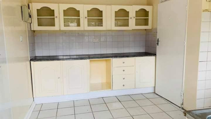 2-bedroom-flat-for-rent-in-rhodespark-big-3