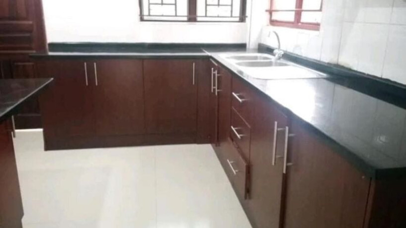 3-bedroom-flat-for-rent-in-chalala-big-6