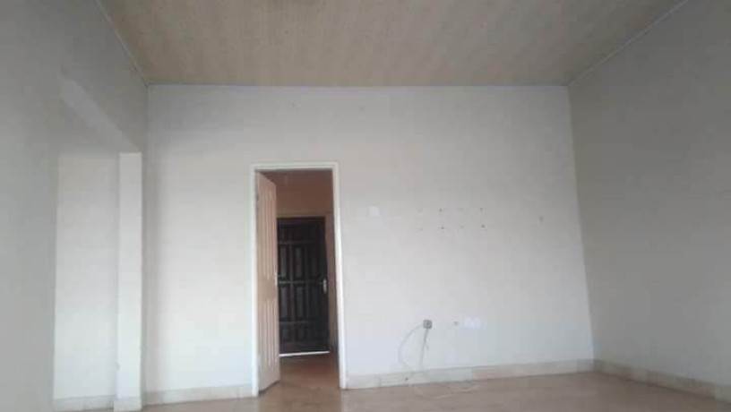 2-bedroom-flat-for-rent-in-chalala-big-3