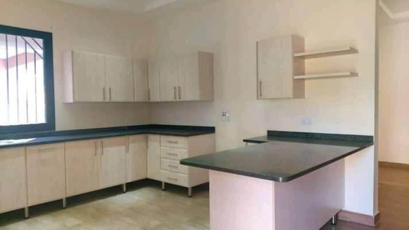 3-bedroom-flat-for-rent-in-lilayi-big-2