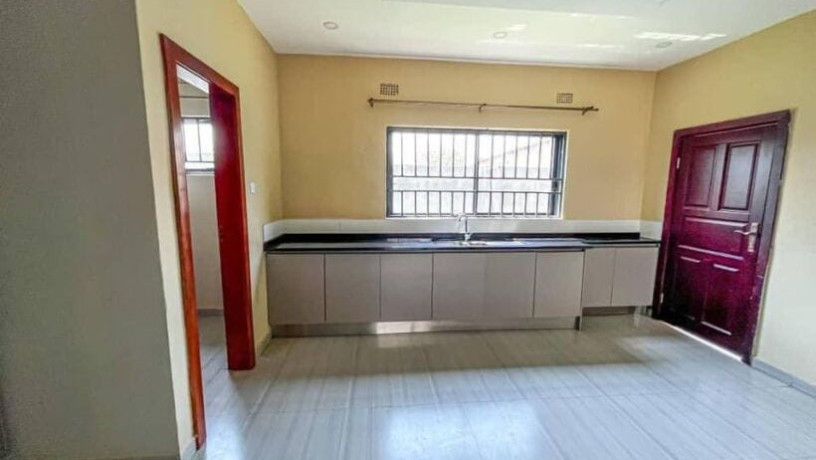 2-bedroom-flat-for-rent-in-makeni-big-2