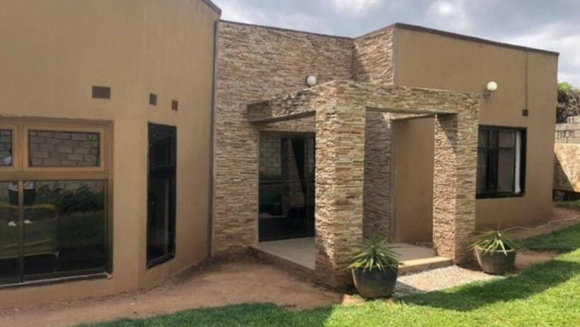 4-bedroom-house-for-sale-in-new-kasama-big-4