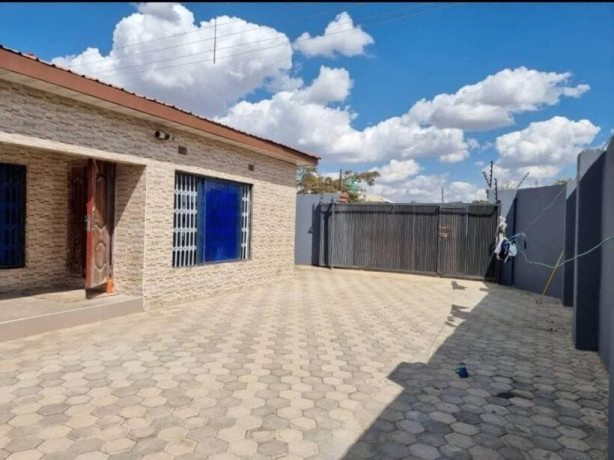 3-bedroom-flat-for-rent-in-obama-big-5
