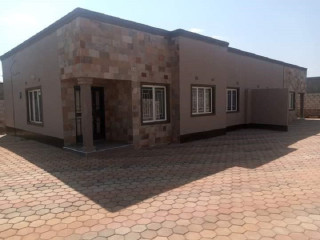 3-bedroom-semi-detached-flat-for-rent-in-lilayi