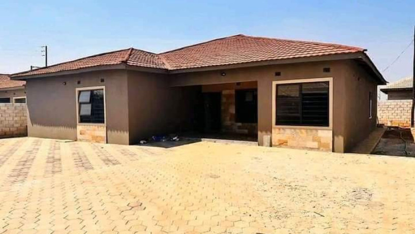 3-bedroom-house-for-sale-in-new-kasama-big-5