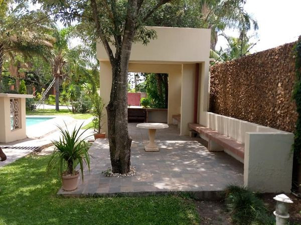 4-bedroom-luxurious-furnished-house-for-rent-big-0
