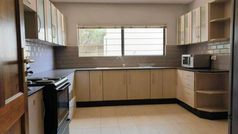 modern-3-bedroom-apartment-for-rent-in-longacres-big-2