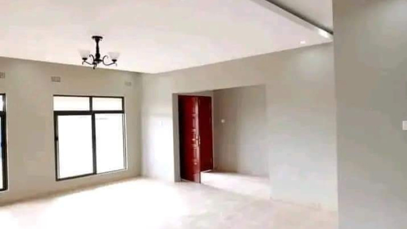 3-bedroom-house-for-sale-in-new-kasama-big-4