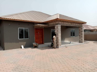 3 Bedroom House For Sale In New Kasama