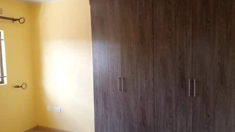 2-bedroom-flat-for-rent-in-chalala-big-2