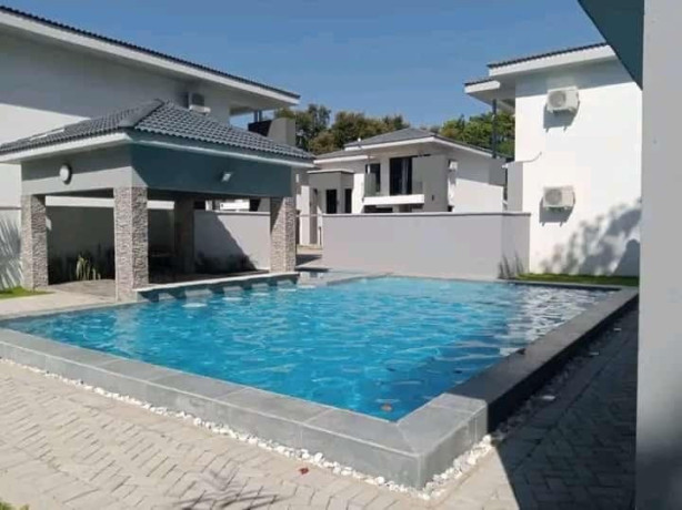 1-bedroom-apartment-for-rent-in-longacres-big-5