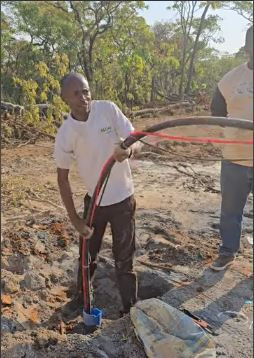 borehole-submersible-pump-installation-both-ac-and-dc-pumps-big-1