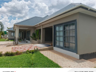 waterfalls-areaspacious-4bed-2bed-ensuite-standalone-house-guest-wingsale1860sqm