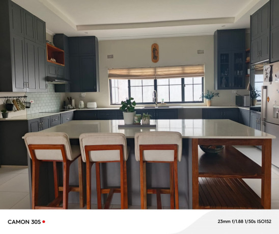 waterfalls-areaspacious-4bed-2bed-ensuite-standalone-house-guest-wingsale1860sqm-big-1