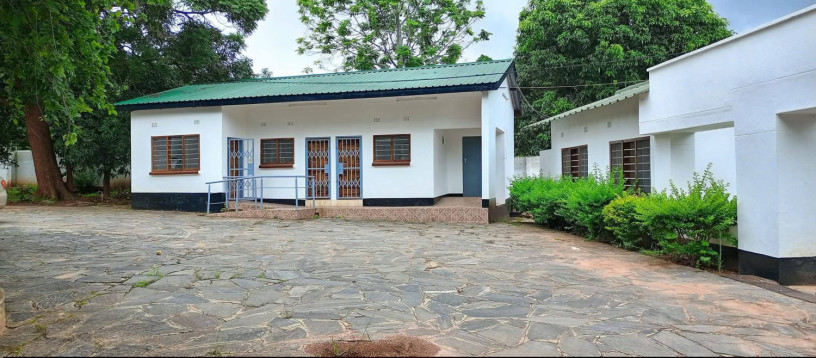 kabulonga-area-commercial-use-onlyasking-rentk60000-big-2