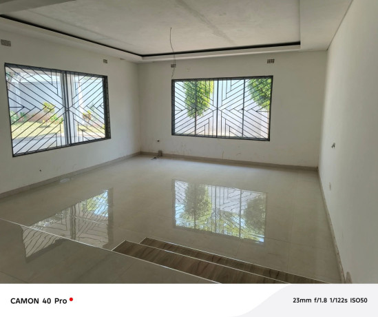 silverest-behind-silverest-gardenstandalone-3bed-mscsalek26m-big-1