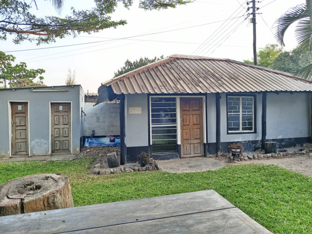 chudleighcommerical-use-only4bed-3bed-ensuite-standalone-housealong-the-tarmacsalek27m-big-1