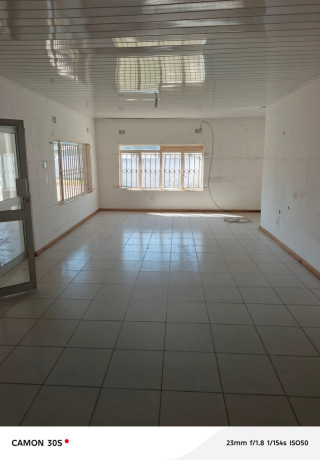 olympia-mainbehind-mandahill-3bed-house-with-shelter-chalet-plus-storagein-a-shared-yardk30000-big-1